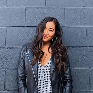 Meet your Posher, Julia